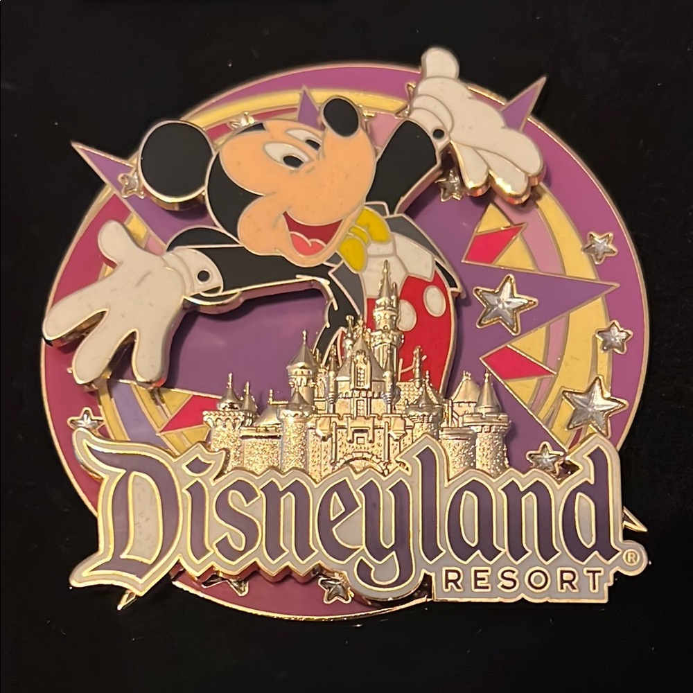 Disney Featured Artist - Alex Maher 'Celebrate at Mickey's Place PIN